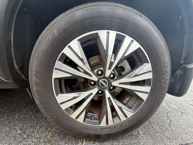 2021 Nissan Rogue - Image 28