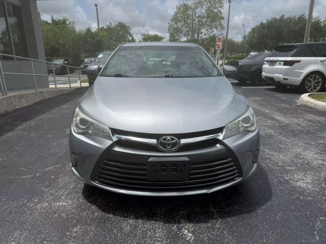 2016 Toyota Camry - Image 3