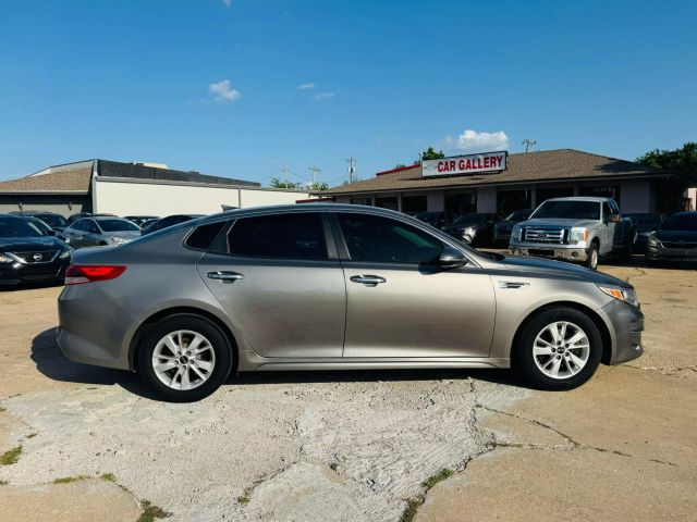 2018 Kia Optima - Image 11