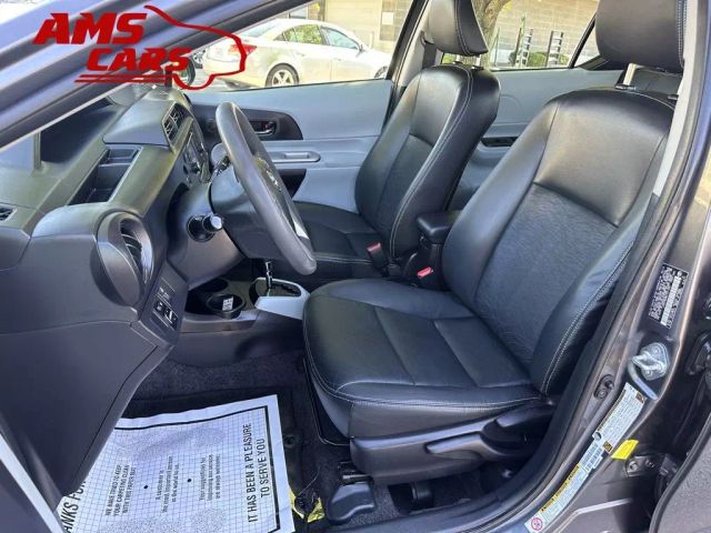 2012 Toyota Prius C - Image 11