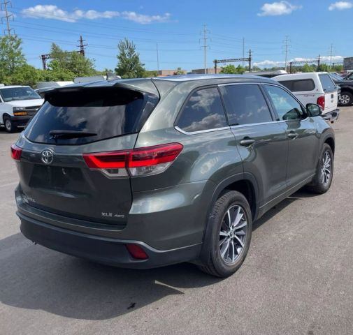 2017 Toyota Highlander Xle Sport Utility 4d - Image 7