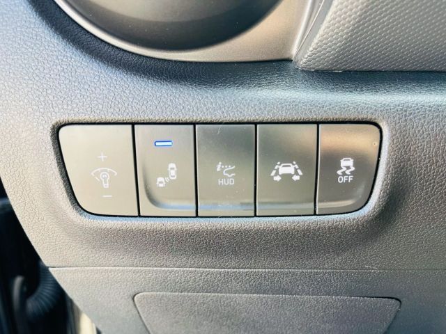 2019 Hyundai Kona - Image 32