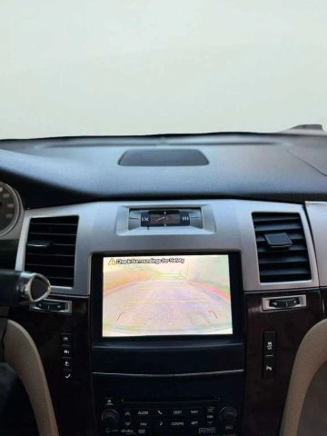 2013 Cadillac Escalade Esv - Image 33