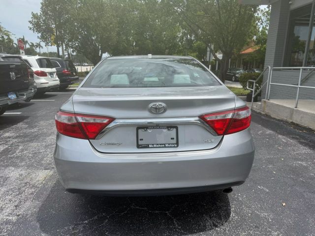2016 Toyota Camry - Image 6