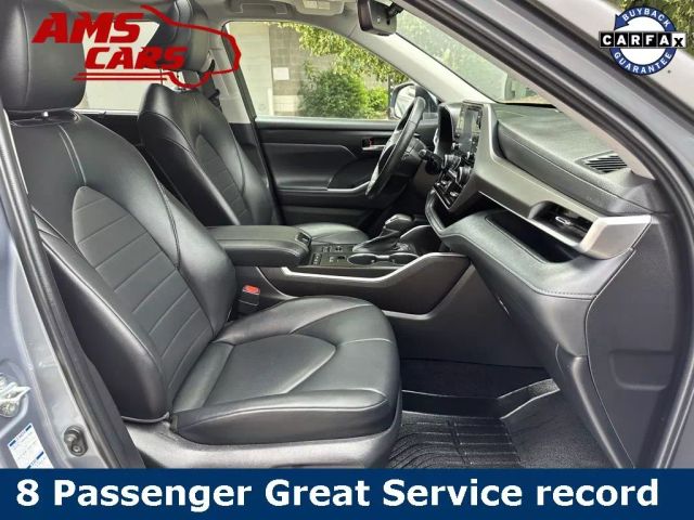 2022 Toyota Highlander - Image 19