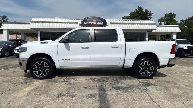 2025 Ram 1500 Crew Cab - Image 30