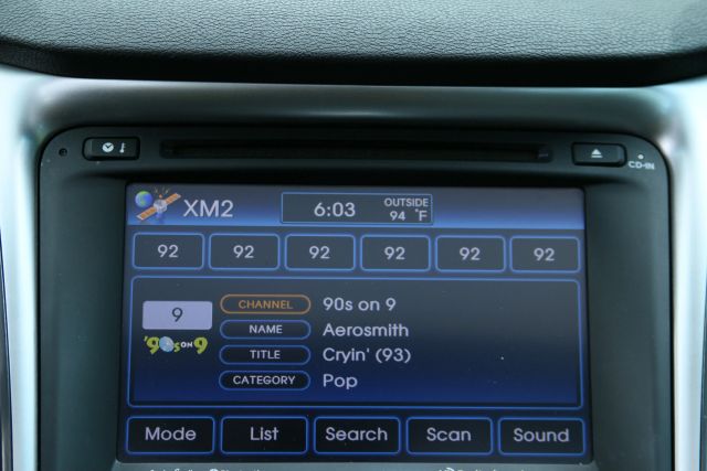 2011 Hyundai Sonata - Image 26