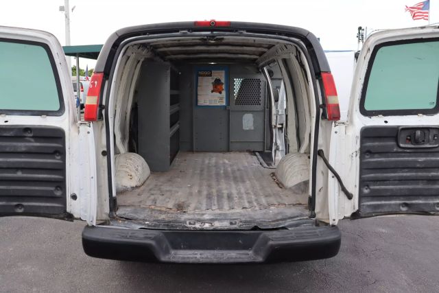 2006 Chevrolet Express 2500 Cargo - Image 6
