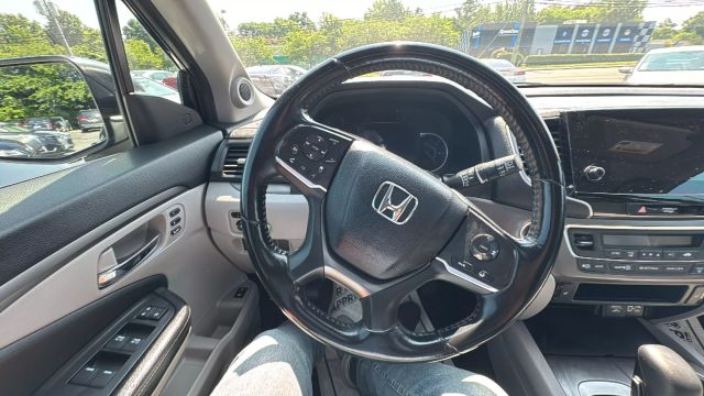2019 Honda Pilot - Image 18
