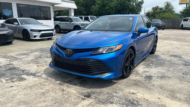 2019 Toyota Camry - Image 6