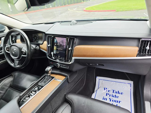 2017 Volvo S90 - Image 28