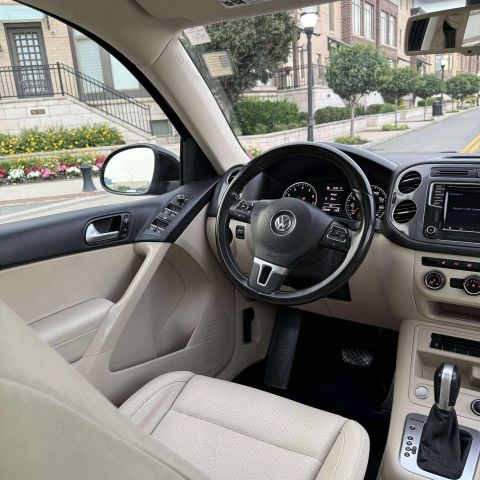 2016 Volkswagen Tiguan 2.0t Se 4motion Sport Utility 4d - Image 33