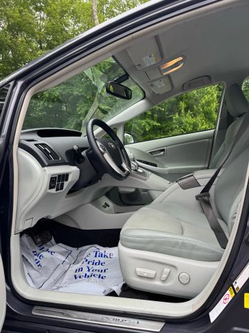 2012 Toyota Prius Four Hatchback 4d - Image 9