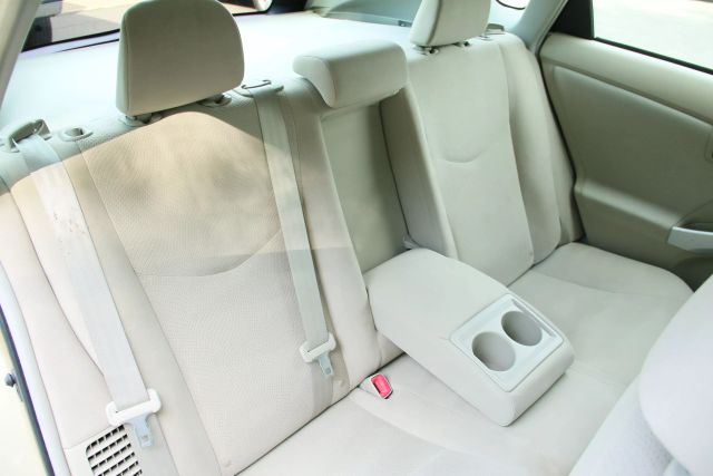 2010 Toyota Prius - Image 19