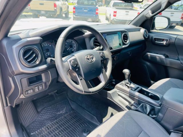 2018 Toyota Tacoma Double Cab - Image 32