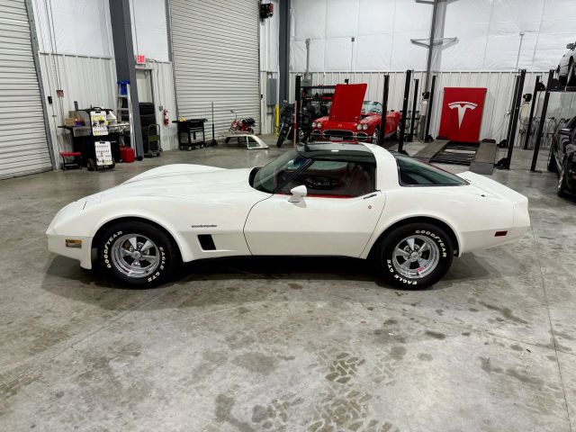 1982 Chevrolet Corvette - Image 32