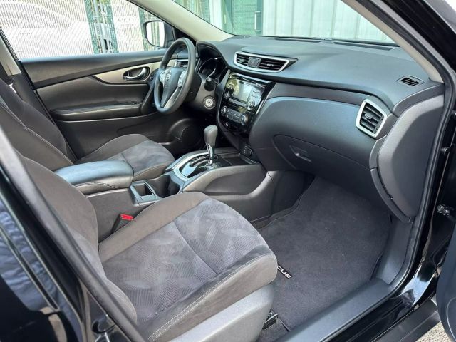 2015 Nissan Rogue - Image 21