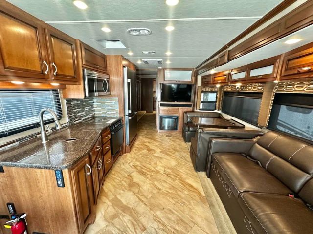 2017 Fleetwood Bounder - Image 5