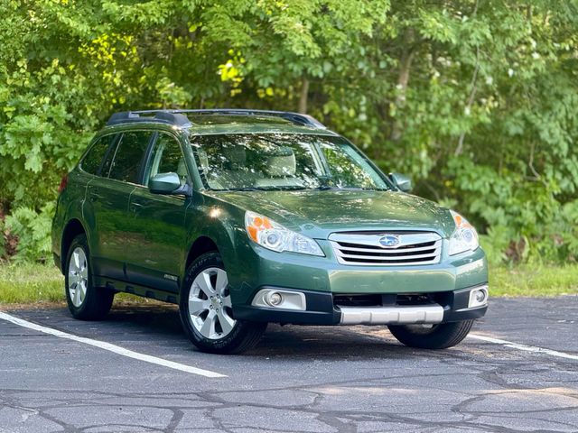 2011 Subaru Outback 2.5i Limited Wagon 4d - Image 3