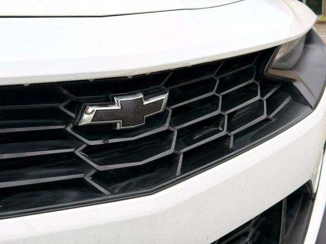 2019 Chevrolet Camaro - Image 28