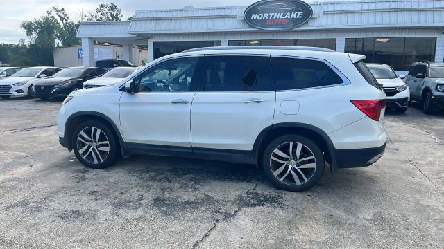 2017 Honda Pilot - Image 9