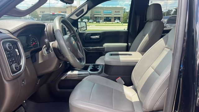 2022 Chevrolet Silverado 1500 Limited Crew Cab - Image 21