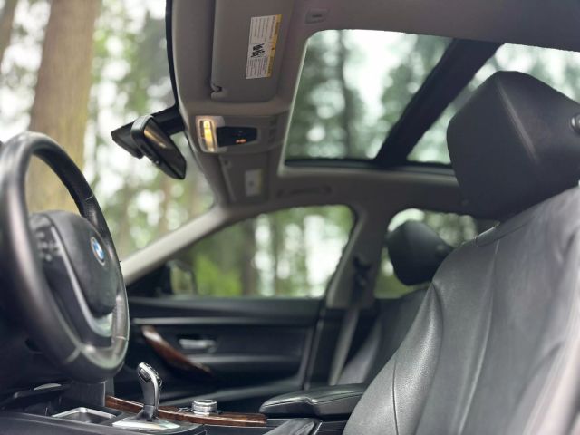 2015 Bmw 3 Series - Image 8