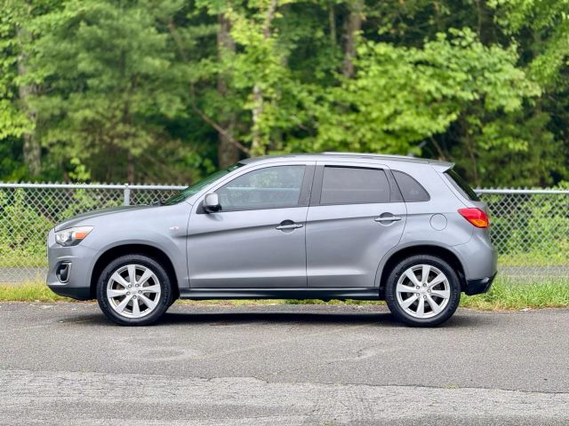2015 Mitsubishi Outlander Sport Es Sport Utility 4d - Image 8