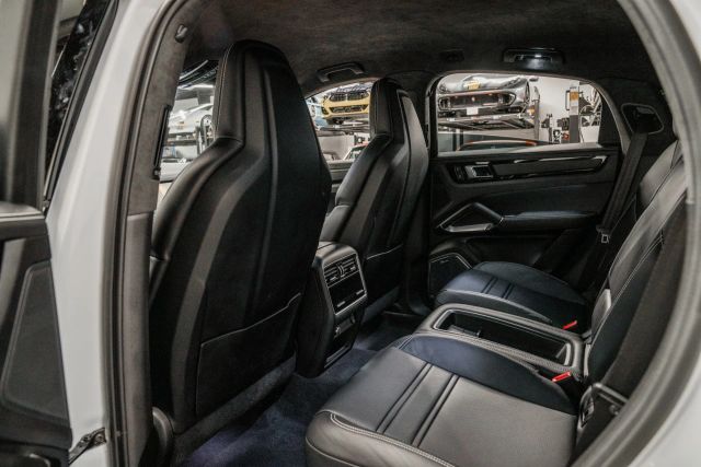 2023 Porsche Cayenne Coupe Turbo Gt Sport Utility 4d - - Image 26