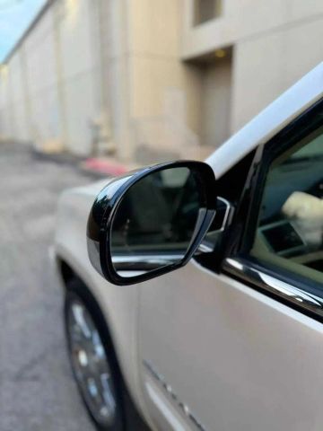 2013 Cadillac Escalade Esv - Image 39