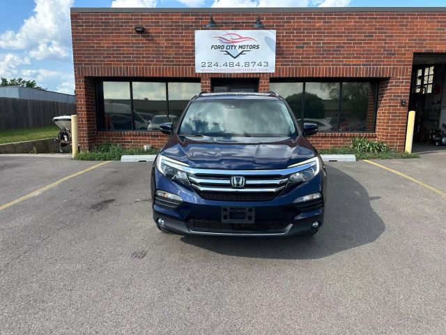 Used 2017 Honda Pilot Elite with VIN 5FNYF6H07HB067247 for sale in Elgin, IL
