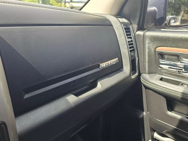 2015 Ram 1500 Crew Cab - Image 28