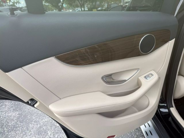 2019 Mercedes-benz Glc - Image 38