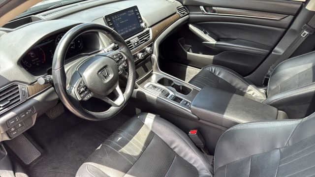 2018 Honda Accord - Image 31