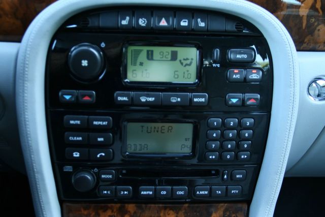 2006 Jaguar Xj - Image 28