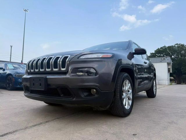 2016 Jeep Cherokee - Image 8