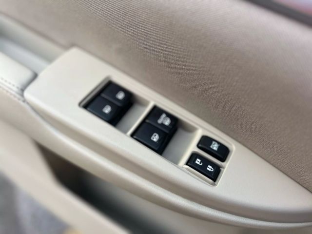 2014 Subaru Legacy - Image 22