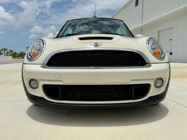 2015 Mini Convertible - Image 42