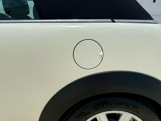 2015 Mini Convertible - Image 33