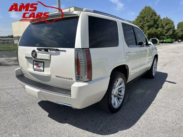 2013 Cadillac Escalade - Image 4