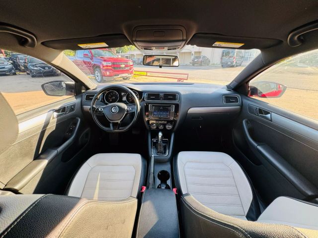 2016 Volkswagen Jetta - Image 25