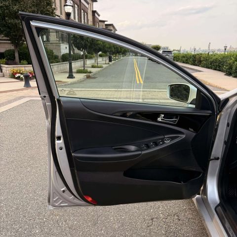 2012 Hyundai Sonata Limited Sedan 4d - Image 40