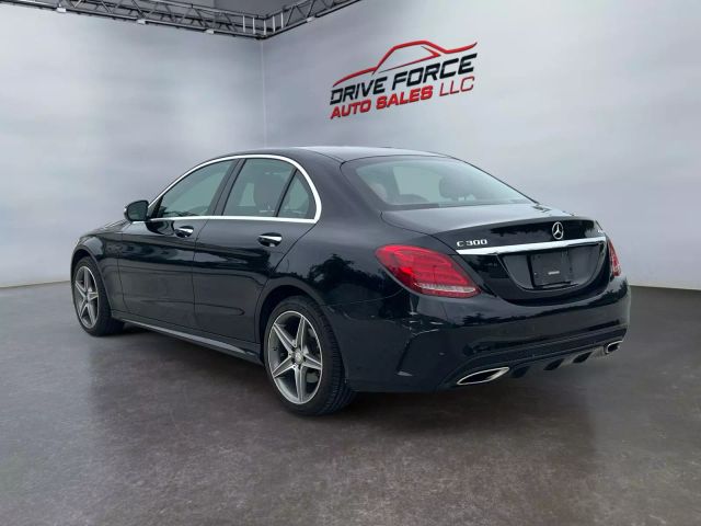 2015 Mercedes-benz C-class - Image 3