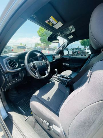 2018 Toyota Tacoma Double Cab - Image 21