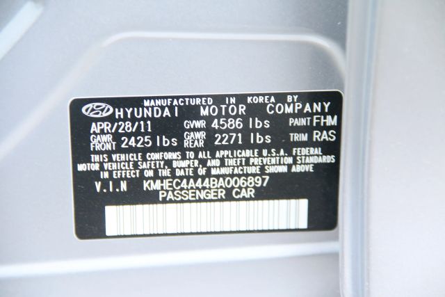 2011 Hyundai Sonata - Image 34