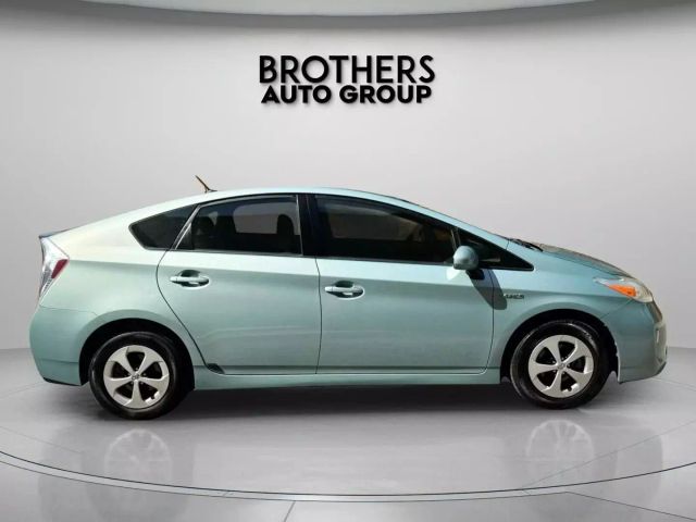 2013 Toyota Prius - Image 10