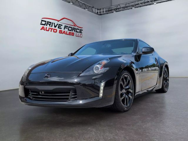 2019 Nissan 370z - Image 1