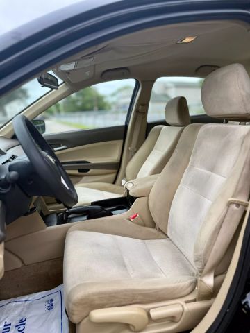 2010 Honda Accord Lx Sedan 4d - Image 9