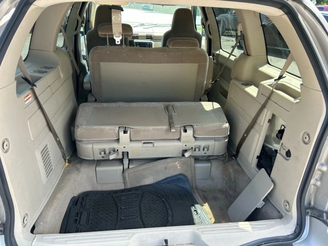 2005 Ford Freestar Passenger - Image 11