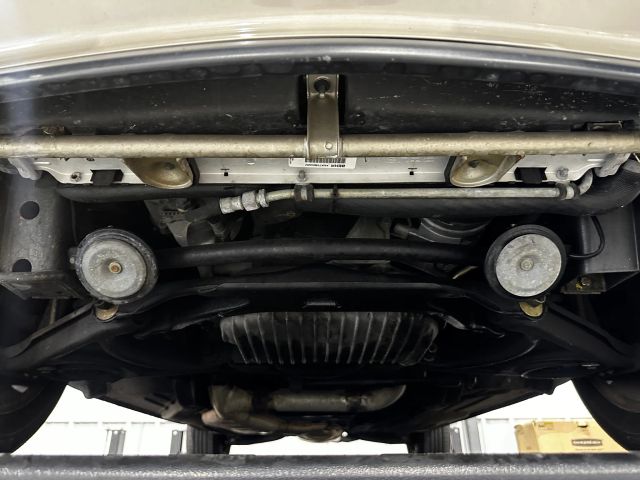 1987 Mercedes-benz 560 Series - Image 303